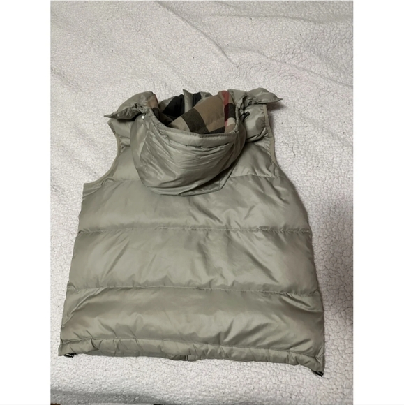 Authentic Burberry Vest - Picture 4 of 4